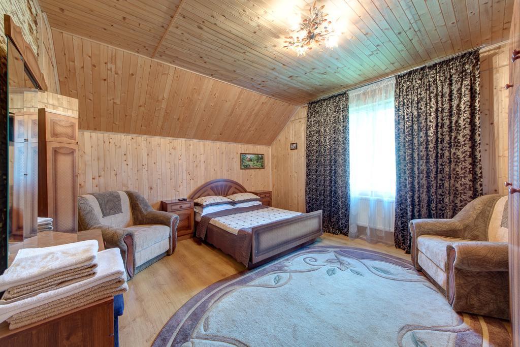 Guest House Velet Bukovel Extérieur photo